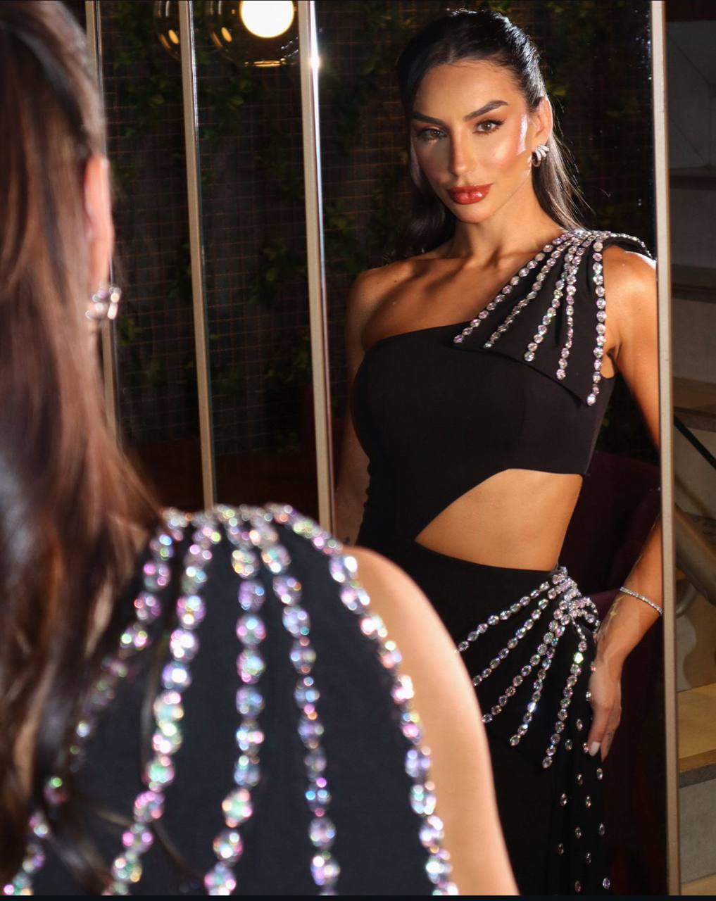 BLACK DRESS