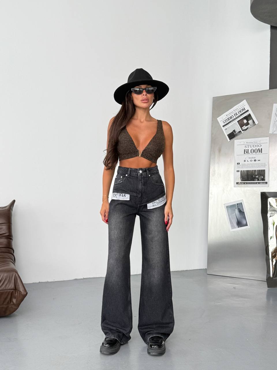 BLACK JEANS