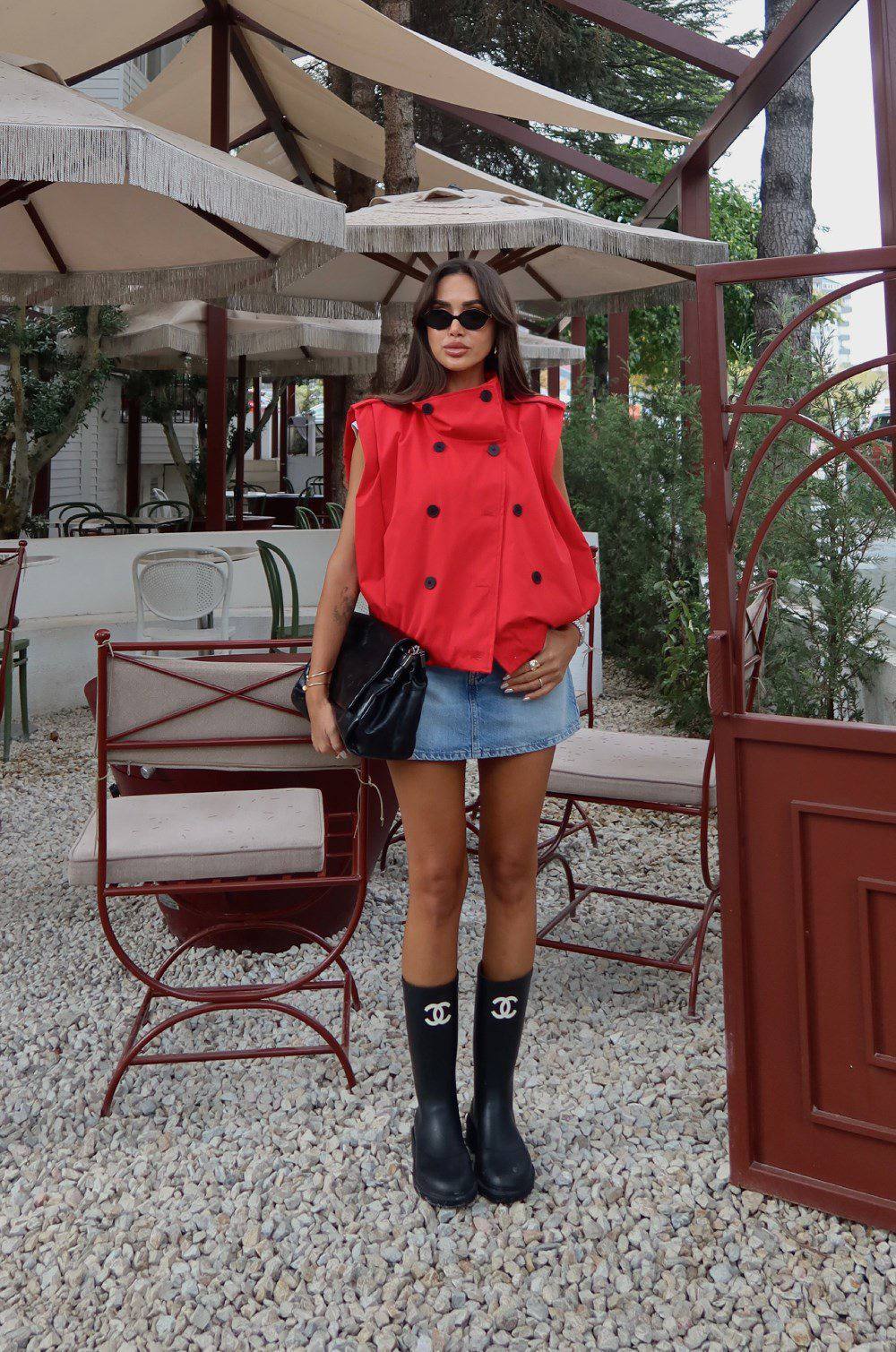 RED VEST ❤️