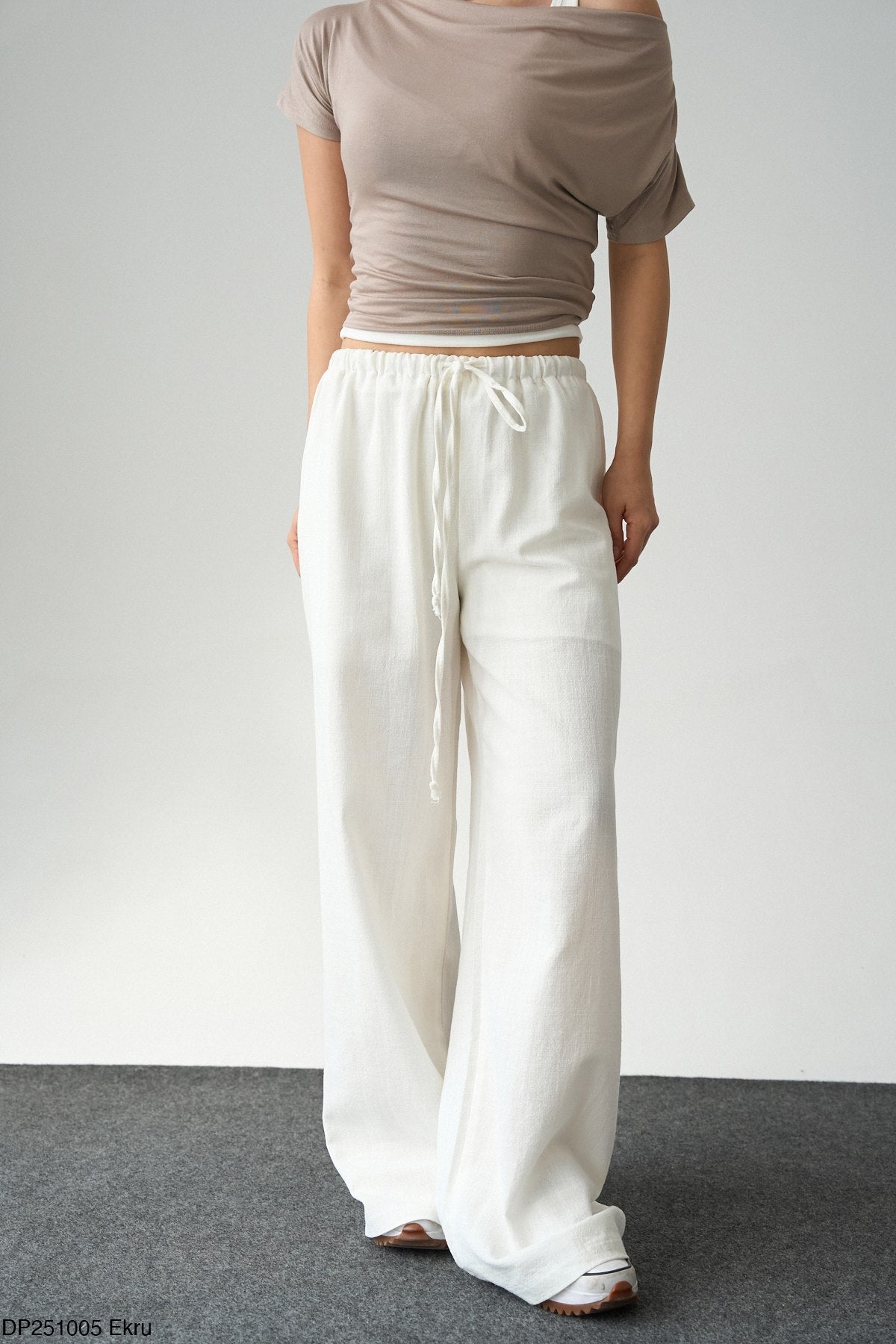 WHITE LINEN PANTS